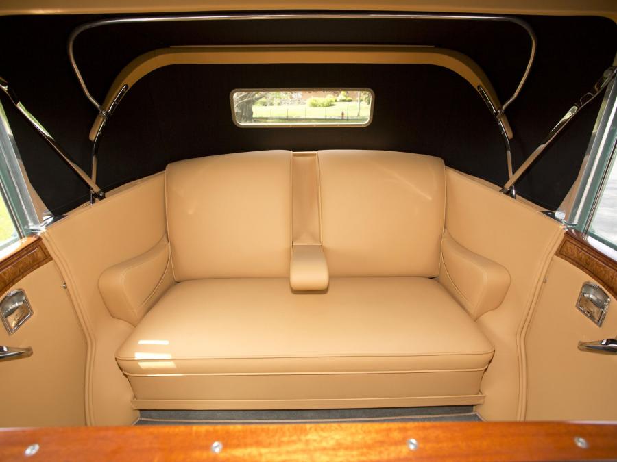  Cadillac V16 All-Weather Phaeton by Fleetwood 1930 года  (фото 23 из 26)